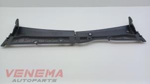 Gebruikte Paravan Peugeot 208 II (UB/UH/UP) 1.2 Vti 12V PureTech 100 Prijs € 49,99 Margeregeling aangeboden door Venema Autoparts