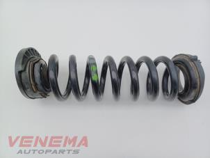 Gebruikte Veerschroef achter Mercedes C Estate (S205) C-250 CDI BlueTEC, C-250 d 2.2 16V Prijs € 24,99 Margeregeling aangeboden door Venema Autoparts