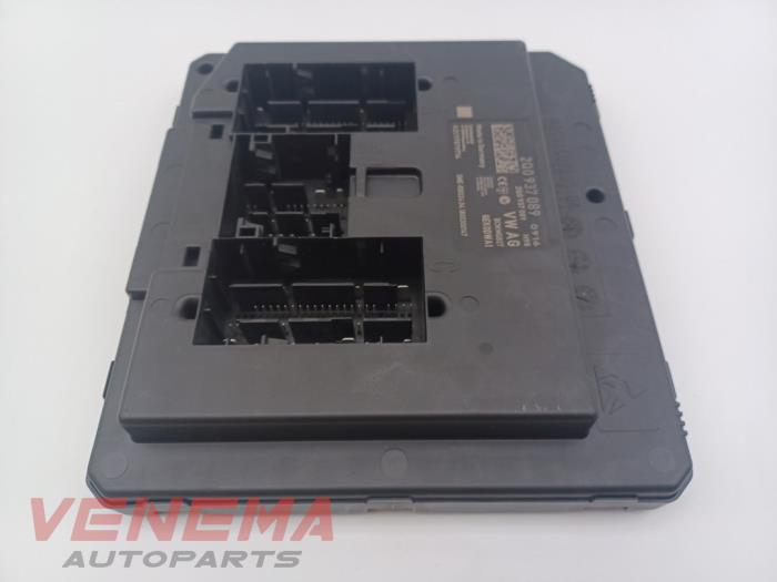 Computer Body Control van een Volkswagen Polo VI (AW1) 1.0 TSI 12V 2019