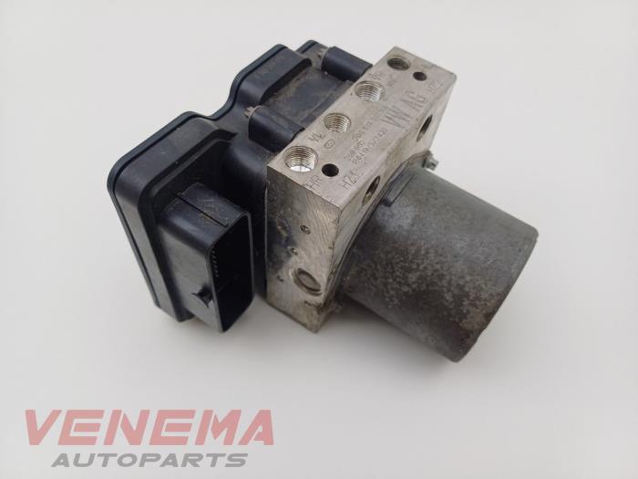 Gebruikte ABS Pomp Volkswagen Polo VI (AW1) 1.0 TSI 12V Prijs € 24,99 Margeregeling aangeboden door Venema Autoparts