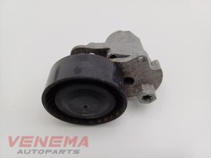 Gebruikte Spanrol Multiriem Volkswagen Polo VI (AW1) 1.0 TSI 12V Prijs € 9,99 Margeregeling aangeboden door Venema Autoparts