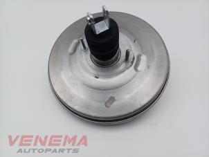 Gebruikte Rembooster Mercedes A (177.0) 1.3 A-200 Turbo 16V Prijs € 99,99 Margeregeling aangeboden door Venema Autoparts