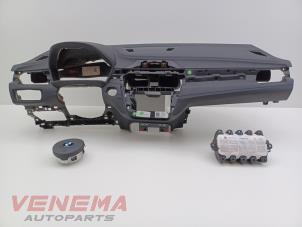 Gebruikte Airbag set + dashboard BMW X1 (F48) xDrive 25e 1.5 12V TwinPower Turbo Prijs € 899,99 Margeregeling aangeboden door Venema Autoparts
