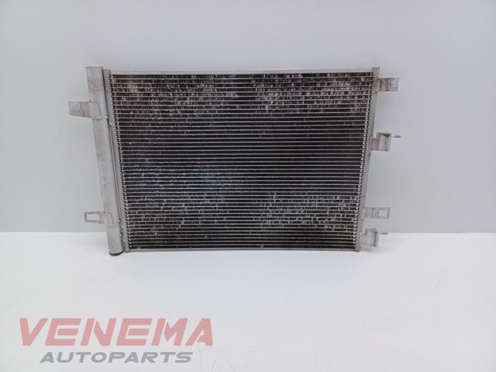 Gebruikte Airco Condensor Mercedes A (177.0) 1.3 A-200 Turbo 16V Prijs € 69,99 Margeregeling aangeboden door Venema Autoparts