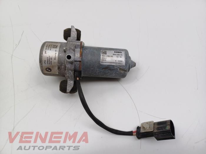 Gebruikte Vacuumpomp Rembekrachtiging BMW X1 (F48) xDrive 25e 1.5 12V TwinPower Turbo Prijs € 139,99 Margeregeling aangeboden door Venema Autoparts