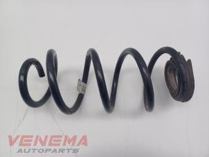 Gebruikte Veerschroef achter Mini Mini (F56) 1.5 12V One Prijs € 19,99 Margeregeling aangeboden door Venema Autoparts