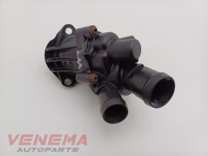 Gebruikte Thermostaathuis Volkswagen Transporter T5 2.0 TDI DRF Prijs € 34,99 Margeregeling aangeboden door Venema Autoparts