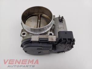 Gebruikte Gasklephuis Mercedes C-Klasse AMG (W205) C-63 S,Edition 1 AMG 4.0 V8 Biturbo Prijs € 49,99 Margeregeling aangeboden door Venema Autoparts