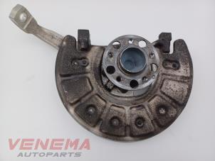 Gebruikte Fusee links-voor Mercedes C-Klasse AMG (W205) C-63 S,Edition 1 AMG 4.0 V8 Biturbo Prijs € 449,99 Margeregeling aangeboden door Venema Autoparts