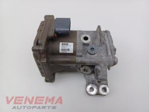 Gebruikte Oliepomp BMW X1 (F48) xDrive 25e 1.5 12V TwinPower Turbo Prijs € 224,99 Margeregeling aangeboden door Venema Autoparts