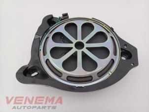 Gebruikte Luidspreker Mercedes C-Klasse AMG (W205) C-63 S,Edition 1 AMG 4.0 V8 Biturbo Prijs € 49,99 Margeregeling aangeboden door Venema Autoparts