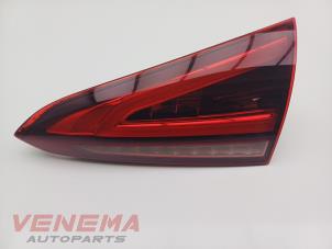 Gebruikte Achterlicht rechts Mercedes A (177.0) 2.0 A-220 Turbo 16V Prijs € 59,99 Margeregeling aangeboden door Venema Autoparts