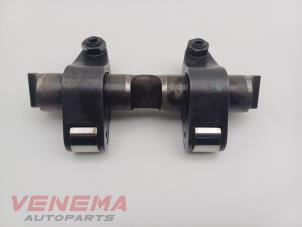 Gebruikte Tuimelaaras Volkswagen Caddy III (2KA,2KH,2CA,2CH) 1.9 TDI Prijs € 74,99 Margeregeling aangeboden door Venema Autoparts