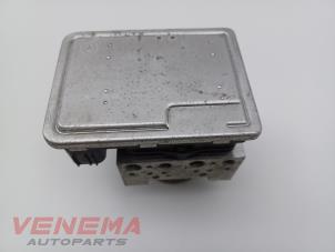 Gebruikte ABS Pomp Volkswagen Golf VII (AUA) 2.0 GTI 16V Performance Package Prijs € 69,99 Margeregeling aangeboden door Venema Autoparts