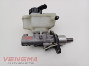 Gebruikte Hoofdremcilinder Volkswagen Golf V (1K1) 1.4 16V Prijs € 9,99 Margeregeling aangeboden door Venema Autoparts