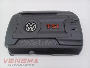 Gebruikte Afdekplaat motor Volkswagen Golf VII (AUA) 2.0 GTI 16V Performance Package Prijs € 69,99 Margeregeling aangeboden door Venema Autoparts