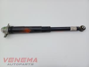 Gebruikte Schokdemper links-achter Seat Arona (KJX) 1.0 TSI 12V Prijs € 39,99 Margeregeling aangeboden door Venema Autoparts