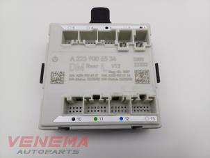 Gebruikte Deur module Mercedes C Estate (S206) C-300 e 2.0 Turbo Prijs € 49,99 Margeregeling aangeboden door Venema Autoparts