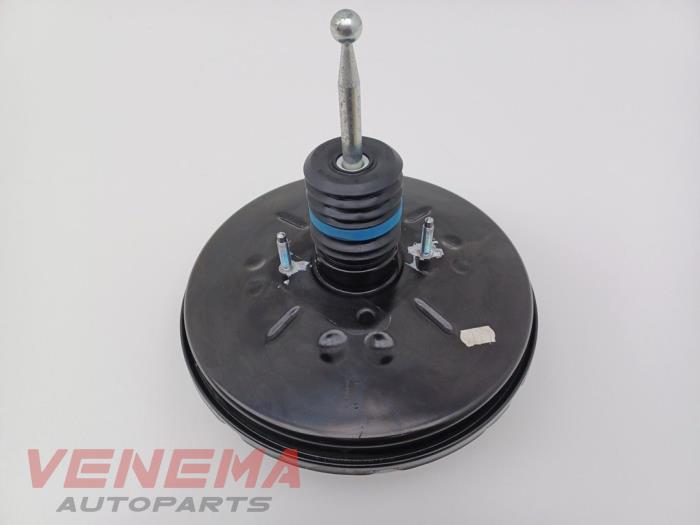 Gebruikte Rembooster Skoda Kamiq 1.5 TSI 16V Prijs € 34,99 Margeregeling aangeboden door Venema Autoparts