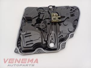 Gebruikte Raammechaniek 4Deurs links-achter Mercedes C Estate (S206) C-300 e 2.0 Turbo Prijs € 49,99 Margeregeling aangeboden door Venema Autoparts