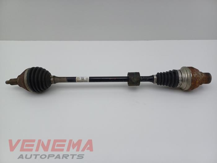 Gebruikte Steekas rechts-voor Skoda Kamiq 1.5 TSI 16V Prijs € 499,99 Margeregeling aangeboden door Venema Autoparts