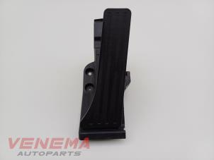 Gebruikte Gaspedaal Mercedes C Estate (S206) C-300 e 2.0 Turbo Prijs € 199,99 Margeregeling aangeboden door Venema Autoparts