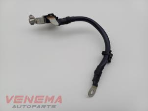 Gebruikte Accu sensor Mercedes C Estate (S206) C-300 e 2.0 Turbo Prijs € 74,99 Margeregeling aangeboden door Venema Autoparts