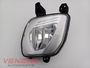 Gebruikte Mistlamp links-voor Ford Fiesta 7 1.0 EcoBoost 12V 100 Prijs € 49,99 Margeregeling aangeboden door Venema Autoparts