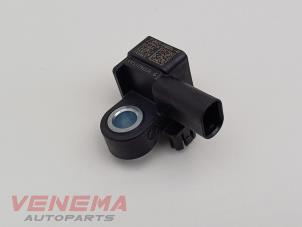 Gebruikte Airbag Sensor Ford Fiesta 7 1.0 EcoBoost 12V 100 Prijs € 14,99 Margeregeling aangeboden door Venema Autoparts
