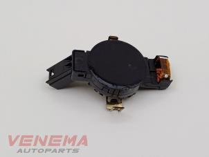 Gebruikte Regensensor Mercedes C Estate (S206) C-300 e 2.0 Turbo Prijs € 34,99 Margeregeling aangeboden door Venema Autoparts