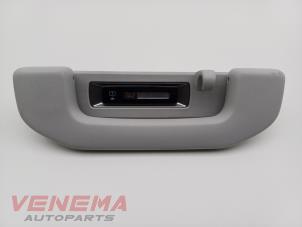 Gebruikte Handgreep Mercedes C Estate (S206) C-300 e 2.0 Turbo Prijs € 9,99 Margeregeling aangeboden door Venema Autoparts