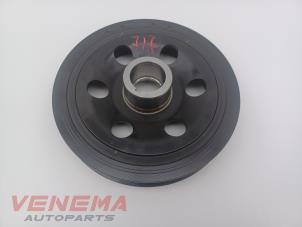 Gebruikte Krukas Poelie Mercedes A (177.0) 2.0 A-220 Turbo 16V Prijs € 19,99 Margeregeling aangeboden door Venema Autoparts