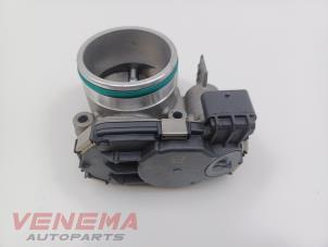 Gebruikte Gasklephuis Mercedes A (177.0) 2.0 A-220 Turbo 16V Prijs € 59,99 Margeregeling aangeboden door Venema Autoparts