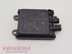 Gebruikte Radar sensor Mercedes C Estate (S206) C-300 e 2.0 Turbo Prijs € 399,99 Margeregeling aangeboden door Venema Autoparts