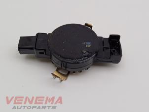 Gebruikte Regensensor BMW 1 serie (F20) 118i 1.5 TwinPower 12V Van Prijs € 19,99 Margeregeling aangeboden door Venema Autoparts
