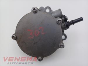 Gebruikte Vacuumpomp (Benzine) Peugeot 208 I (CA/CC/CK/CL) 1.2 12V e-THP PureTech 110 Prijs € 39,99 Margeregeling aangeboden door Venema Autoparts