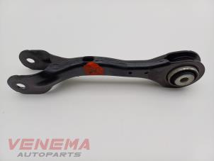 Gebruikte Draagarm links-achter Mercedes C Estate (S206) C-300 e 2.0 Turbo Prijs € 74,99 Margeregeling aangeboden door Venema Autoparts