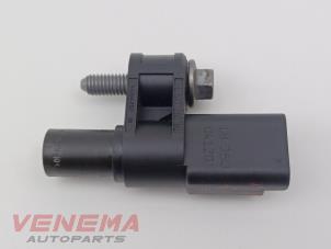 Gebruikte Nokkenas Sensor Peugeot 208 I (CA/CC/CK/CL) 1.2 12V e-THP PureTech 110 Prijs € 14,99 Margeregeling aangeboden door Venema Autoparts