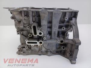 Gebruikte Motor Onderblok Peugeot 208 I (CA/CC/CK/CL) 1.2 12V e-THP PureTech 110 Prijs € 299,99 Margeregeling aangeboden door Venema Autoparts