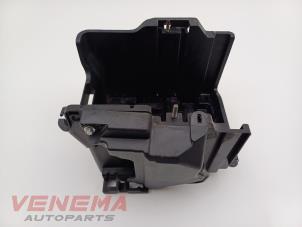 Gebruikte Accubak Ford Ka+ 1.2 Ti-VCT Prijs € 14,99 Margeregeling aangeboden door Venema Autoparts