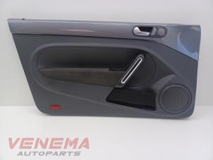 Gebruikte Deurbekleding 2Deurs links Volkswagen Beetle (16AB) 1.6 TDI 16V Prijs € 29,99 Margeregeling aangeboden door Venema Autoparts