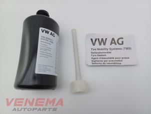 Gebruikte Banden reparatieset Volkswagen Beetle (16AB) 1.6 TDI 16V Prijs € 24,99 Margeregeling aangeboden door Venema Autoparts