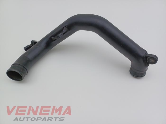 Gebruikte Intercooler Buis Volkswagen Polo V (6R) 1.2 TDI 12V BlueMotion Prijs € 19,99 Margeregeling aangeboden door Venema Autoparts