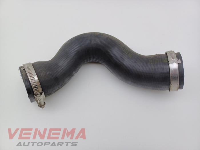 Gebruikte Intercooler Slang Volkswagen Polo V (6R) 1.2 TDI 12V BlueMotion Prijs € 14,99 Margeregeling aangeboden door Venema Autoparts