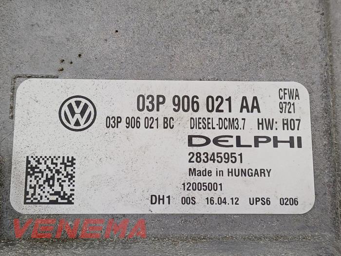 Computer Motormanagement van een Seat Ibiza ST (6J8) 1.2 TDI Ecomotive 2013