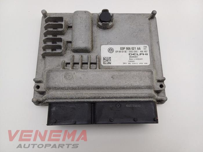 Computer Motormanagement van een Seat Ibiza ST (6J8) 1.2 TDI Ecomotive 2013