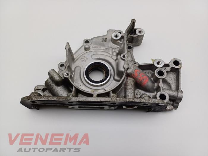 Gebruikte Oliepomp Skoda Kamiq 1.5 TSI 16V Prijs € 99,99 Margeregeling aangeboden door Venema Autoparts