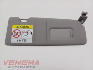 Gebruikte Zonneklep BMW 1 serie (F20) 118i 1.5 TwinPower 12V Van Prijs € 19,99 Margeregeling aangeboden door Venema Autoparts