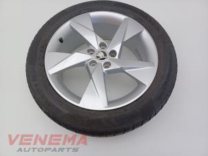 Gebruikte Velg + Winterband Skoda Kamiq 1.5 TSI 16V Prijs € 149,99 Margeregeling aangeboden door Venema Autoparts