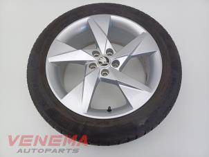 Gebruikte Velg + Winterband Skoda Kamiq 1.5 TSI 16V Prijs € 149,99 Margeregeling aangeboden door Venema Autoparts